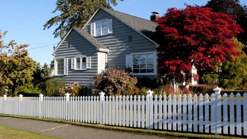 Tips For Choosing The Right Fence For Your Home